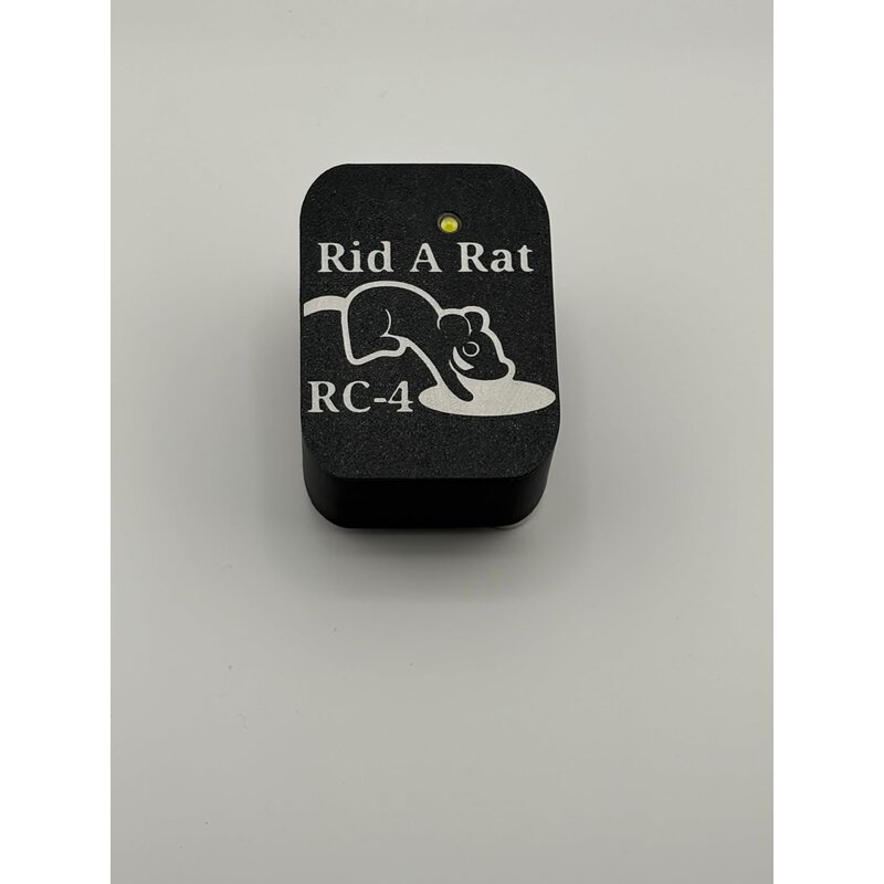 Rid-a-Rat Model RC-4 battery-powered strobe rodent repeller